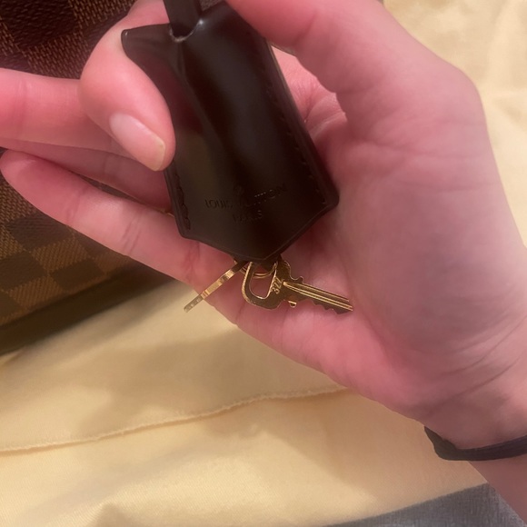 AUTHENTIC Louis Vuitton alma pm hand bag - Picture 4 of 10